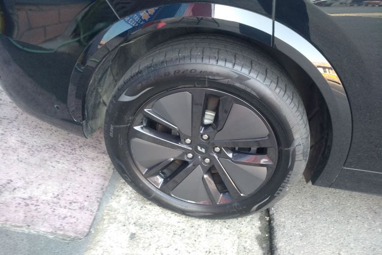 理想汽车 理想L7 2024款 Pro车身外观6008