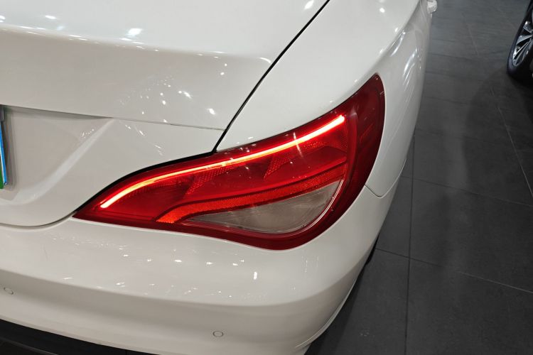 奔驰CLA 2018款 CLA 200 动感型车身外观6006