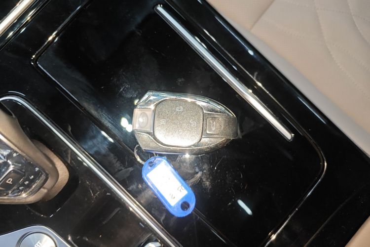 广汽传祺 传祺M8 2024款 大师系列 400T 至尊版中控内饰11