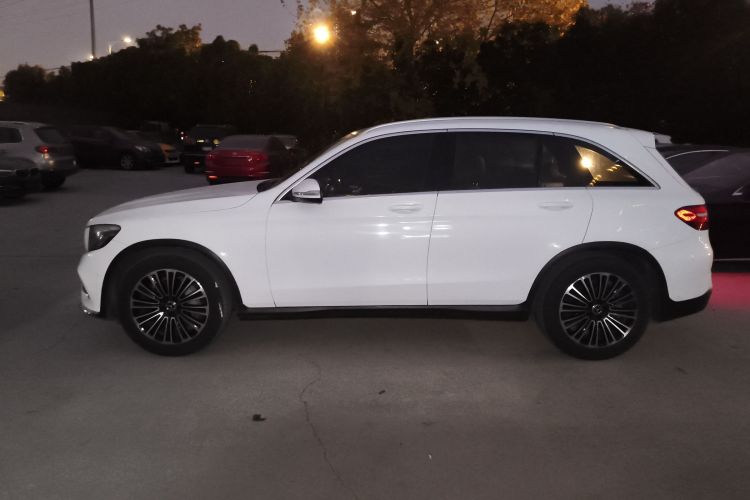 奔驰GLC 2018款 GLC 260 4MATIC 动感型车身外观6003