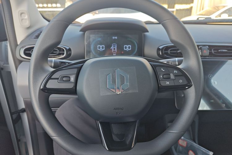 零跑汽车 零跑T03 2025款 310舒享版中控内饰13