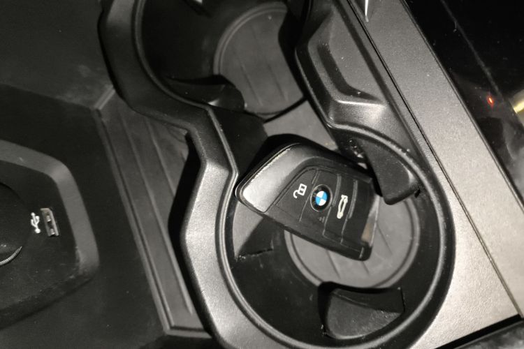 宝马X1 2020款 sDrive20Li 尊享型中控内饰11