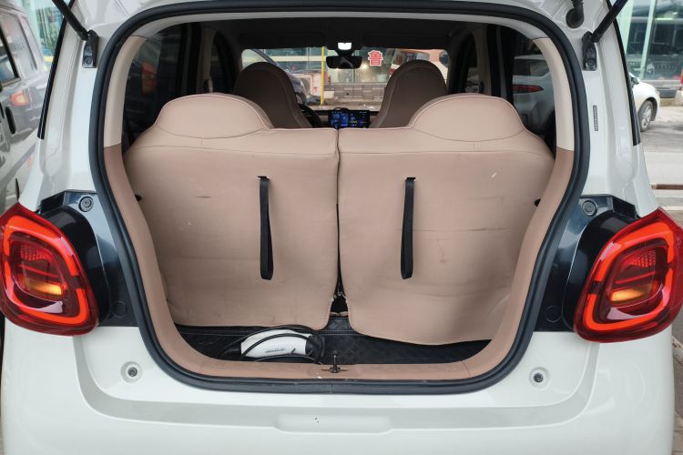 五菱汽车 宏光MINIEV 2025款 四门版 进阶款机舱底盘23