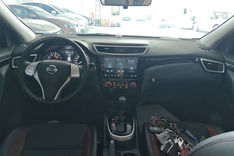 日产 逍客 2016款 2.0L CVT豪华版中控内饰12