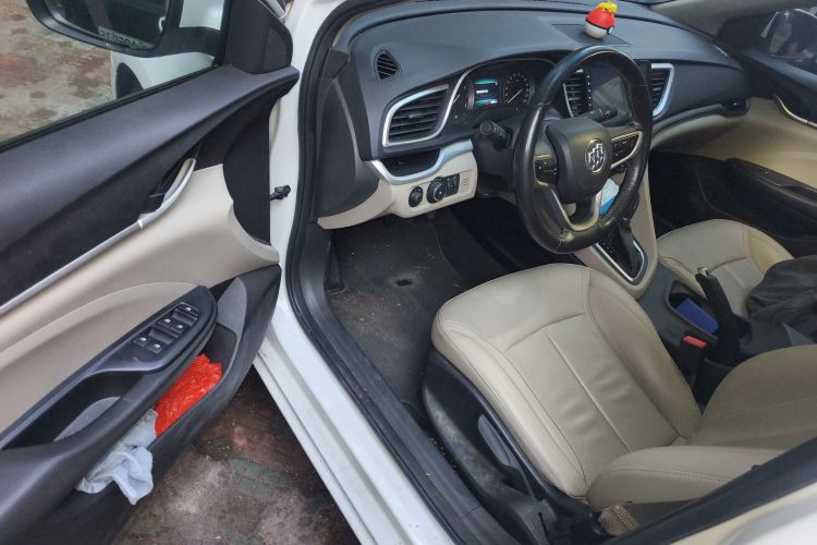 别克 英朗 2018款 15T 双离合精英型 国V中控内饰20