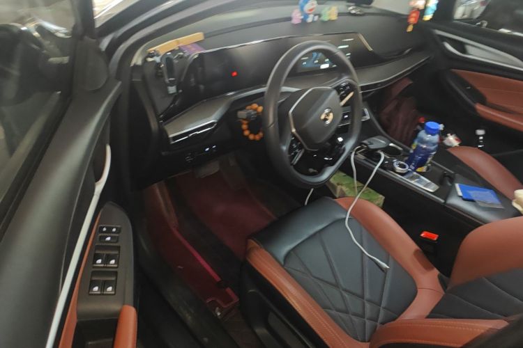 长安 逸动 2022款 PLUS 蓝鲸NE 1.4T GDI DCT尊贵版中控内饰20