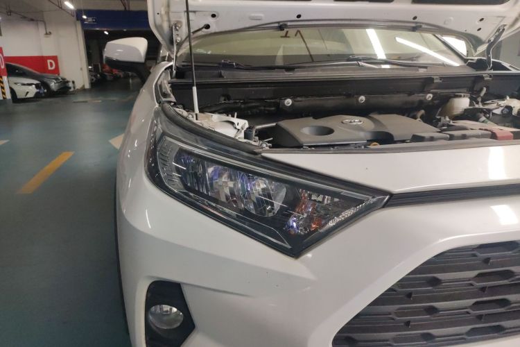 丰田 RAV4荣放 2021款 2.0L CVT两驱风尚版车身外观6006