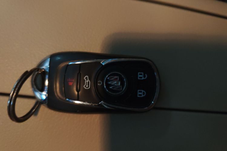 别克GL8 2023款 改款 陆上公务舱 豪华型中控内饰11