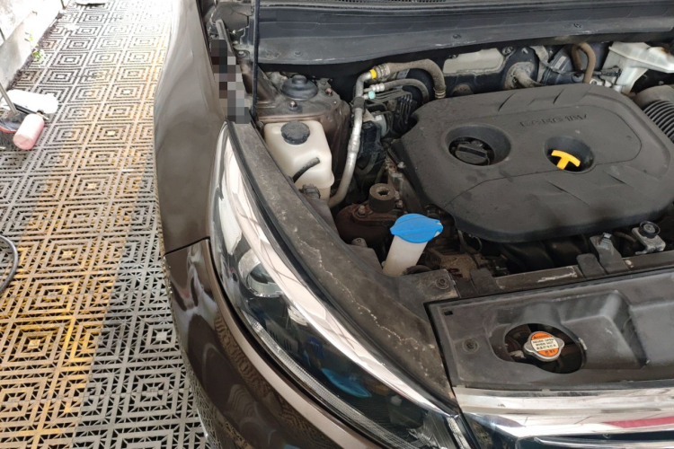 起亚 智跑 2015款 2.0L 自动两驱版GLS局部细节9006