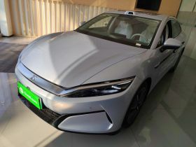 比亚迪 汉L 2025款 DM-i 200KM激光雷达旗舰型