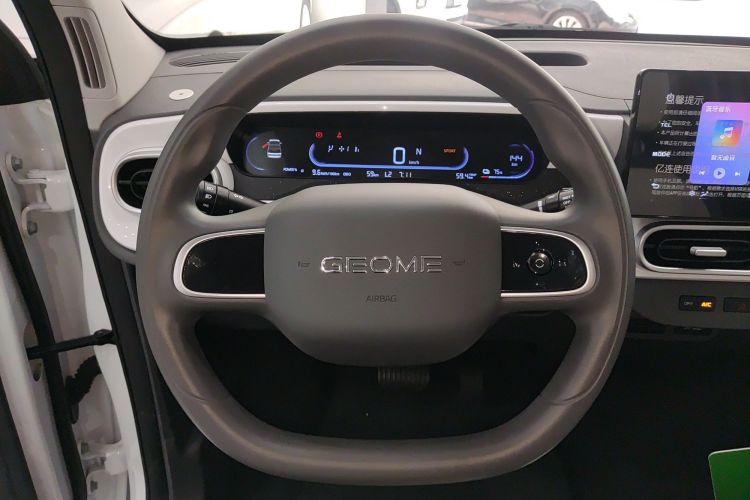 吉利银河 熊猫 2025款 210km 元气熊中控内饰13