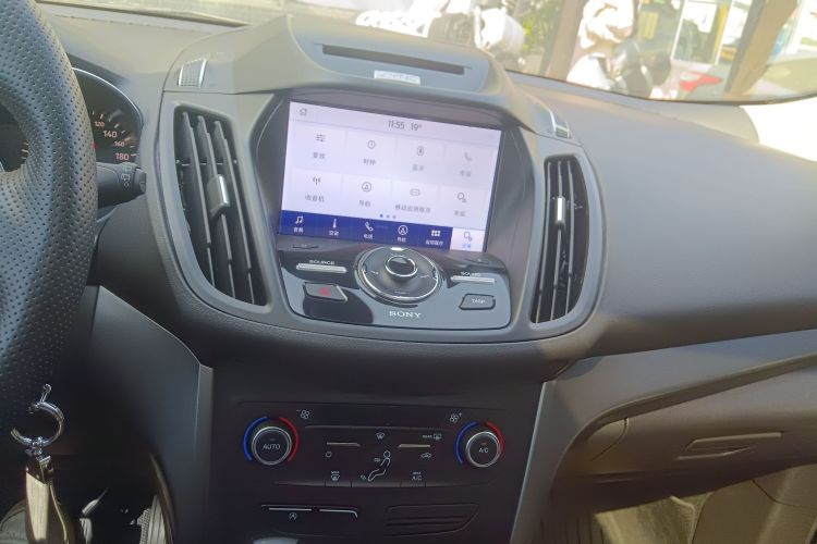 福特 翼虎 2017款 EcoBoost 180 两驱虎跃型中控内饰16