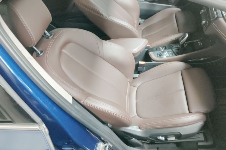 宝马X1 2022款 改款 xDrive25Li 尊享型局部细节41