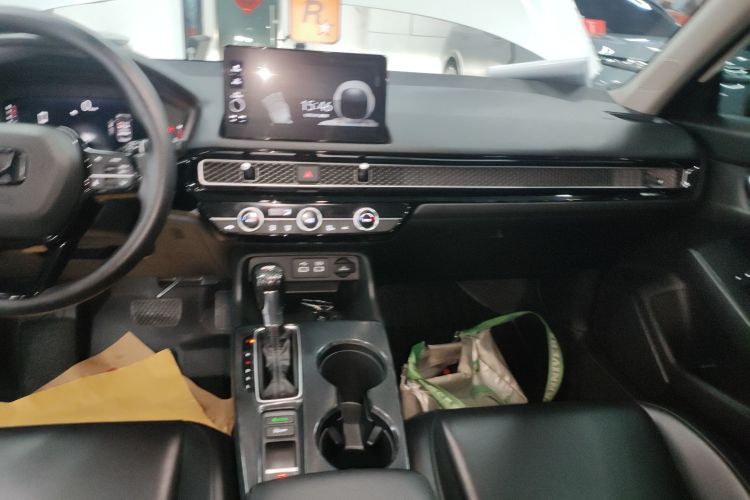 本田 思域 2022款 240TURBO CVT劲动版局部细节16