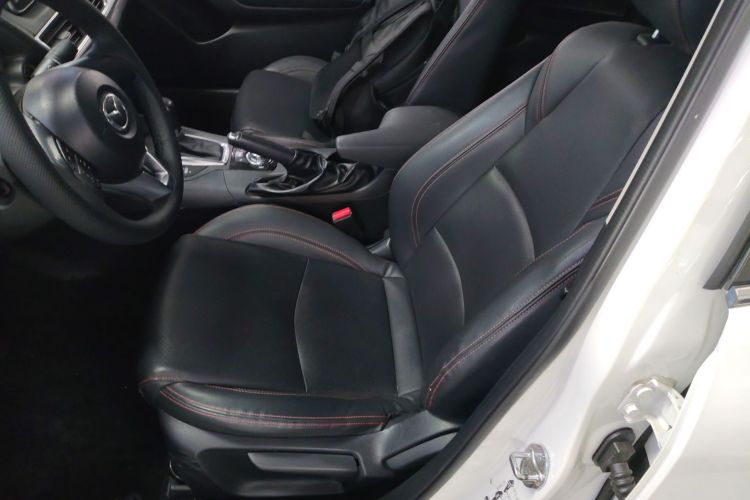 马自达3 昂克赛拉 2016款 三厢 1.5L 自动舒适型中控内饰19