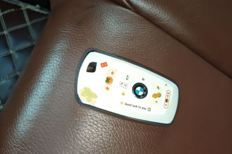 宝马5系 2014款 520Li 典雅型中控内饰11