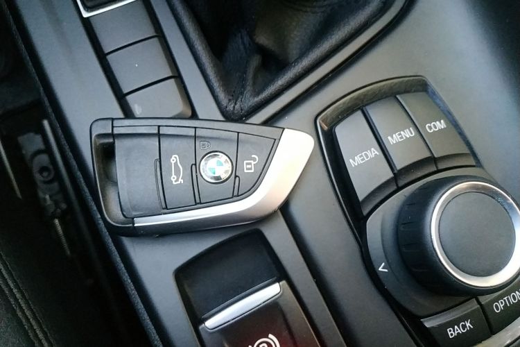 宝马X1 2018款 sDrive18Li 时尚型中控内饰7001