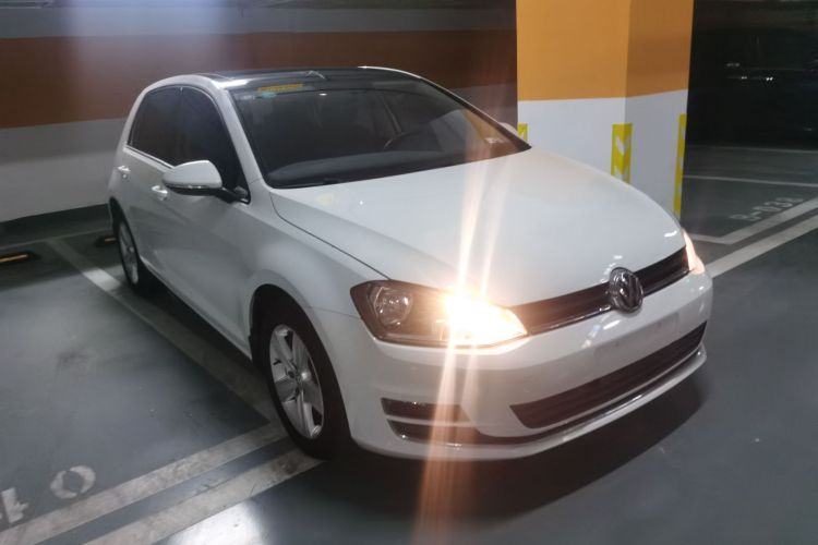 大众 高尔夫 2015款 1.6L 自动舒适型车身外观3