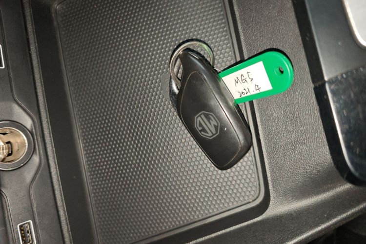 名爵 MG5 2021款 300TGI DCT青奢豪享版中控内饰11