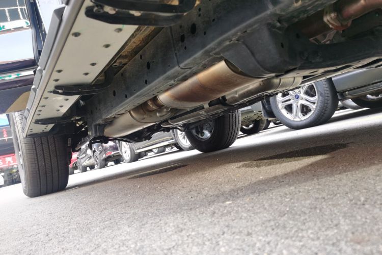 坦克400 2025款 2.0T 汽油版局部细节9001