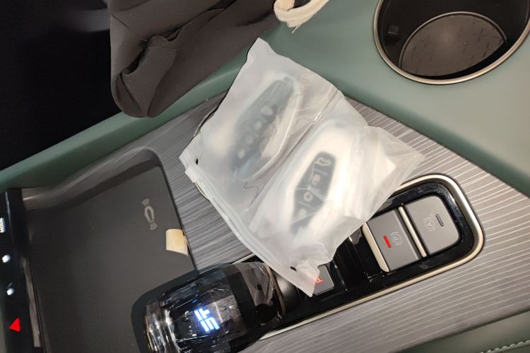 捷途X90 C-DM 2025款 精英版 7座中控内饰11