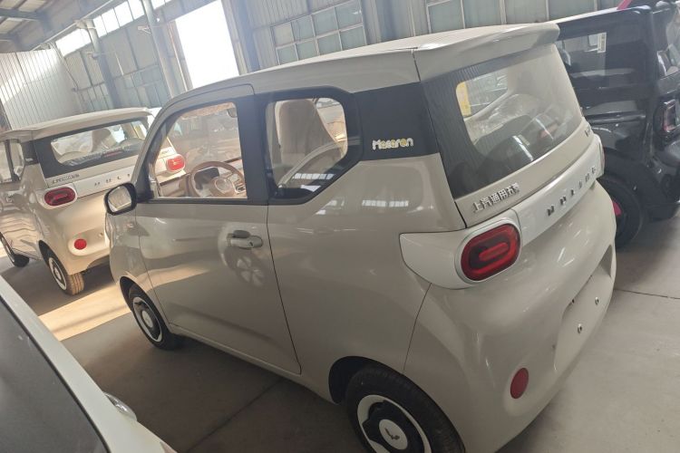 五菱汽车 宏光MINIEV 2024款 第三代 215km 青春版车身外观4