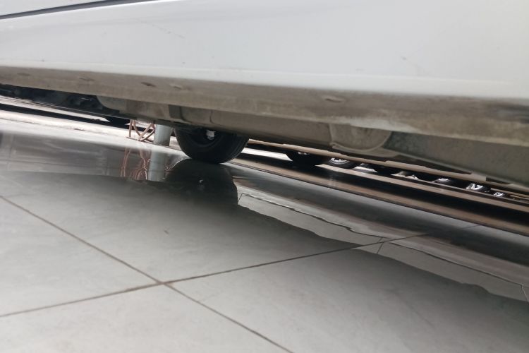 五菱汽车 宏光MINIEV 2021款 马卡龙夹心款 170km 磷酸铁锂局部细节9002