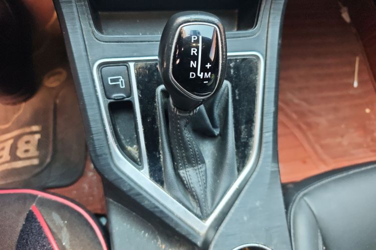 吉利汽车 远景 2020款 改款 1.5L CVT亚运版中控内饰18