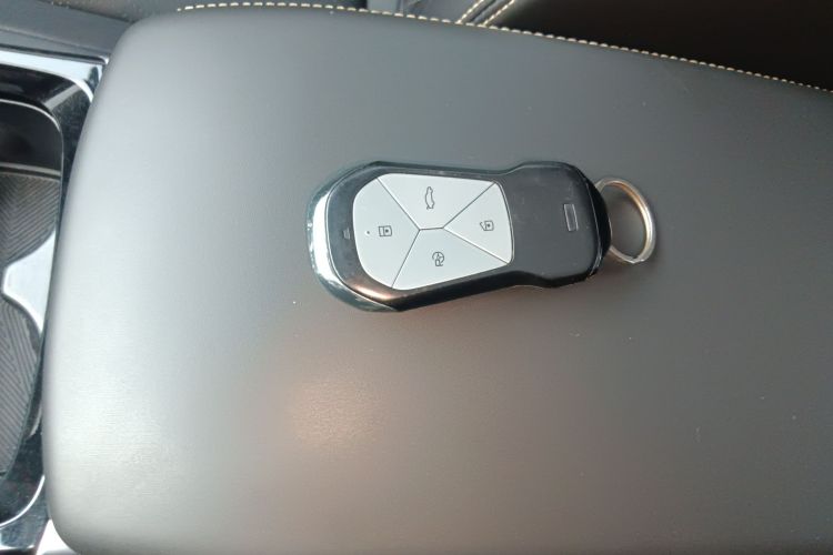 小鹏P5 2021款 550E中控内饰11