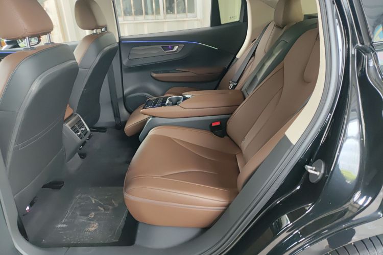 红旗E-QM5 2021款 网约充电 基础版 4座中控内饰7004