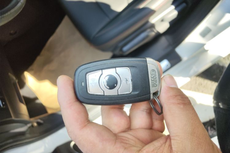 哈弗H6 2016款 升级版 1.5T 自动两驱精英型中控内饰11