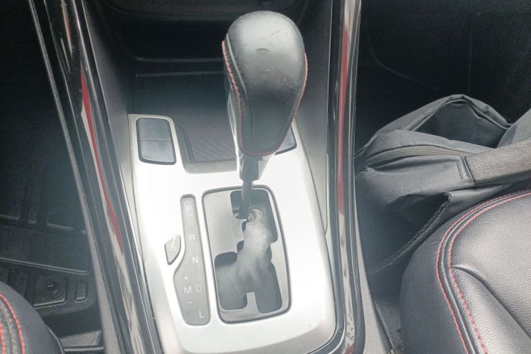 奇瑞 瑞虎5 2014款 2.0L CVT家尊版局部细节18