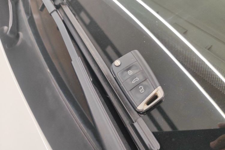 大众 途观L 2022款 330TSI 自动两驱舒享版中控内饰11