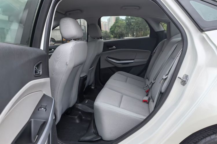 福特 福睿斯 2019款 1.5L 自动质享型中控内饰7004