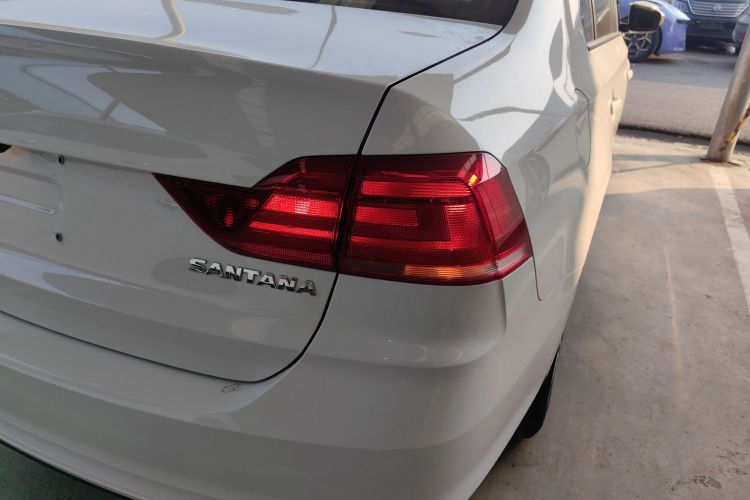 大众 桑塔纳 2019款 1.5L 手动风尚版 国VI车身外观9