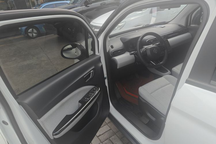 零跑汽车 零跑T03 2022款 炫晶版中控内饰7003