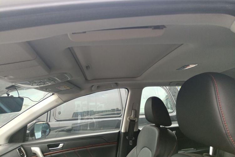 哈弗H6 2015款 改款 运动版 1.5T 手动两驱精英型中控内饰22