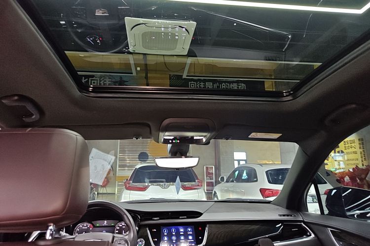 凯迪拉克XT6 2022款 2.0T 六座四驱豪华120周年限量版中控内饰22