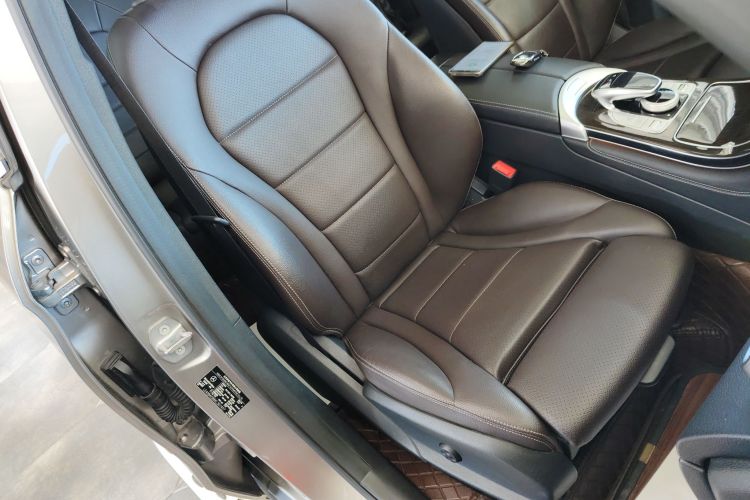 奔驰GLC 2019款 GLC 260 L 4MATIC 豪华型局部细节41