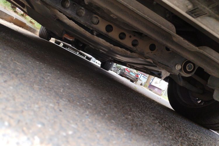 奔驰 威霆 2020款 2.0T 商务版 7座局部细节9008