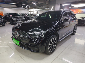 奔驰GLC 2023款 改款 GLC 260 L 4MATIC 豪华型 5座