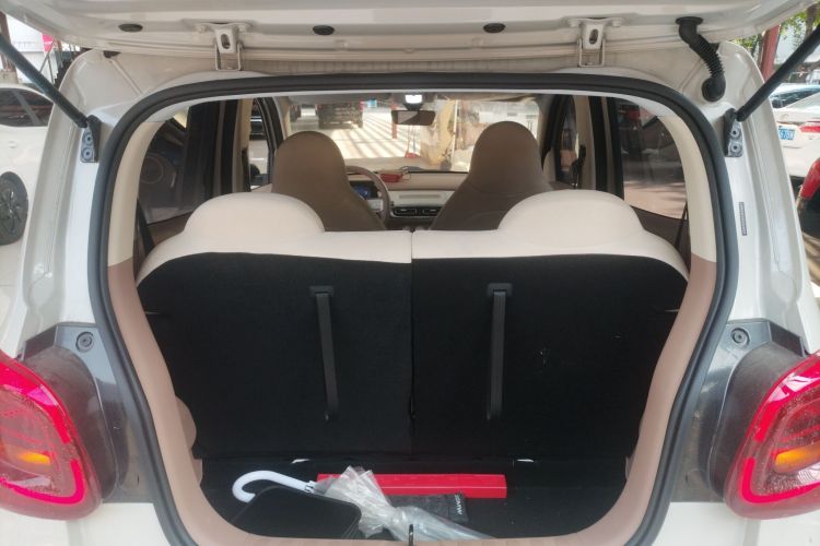 五菱汽车 宏光MINIEV 2025款 四门版 进阶款机舱底盘23