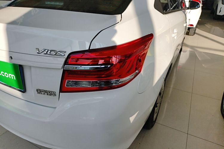 丰田 威驰 2019款 1.5L CVT创行版车身外观9