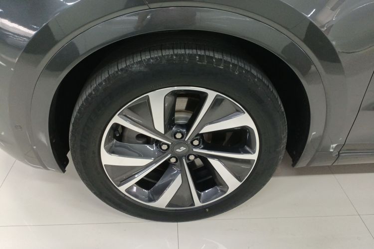 理想汽车 理想ONE 2021款 增程6座版车身外观6001