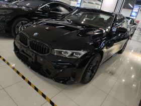 宝马3系 2025款 330Li M运动曜夜套装