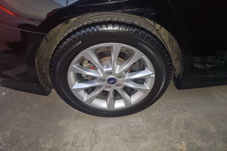 福特 蒙迪欧 2017款 EcoBoost 180 时尚型车身外观6003