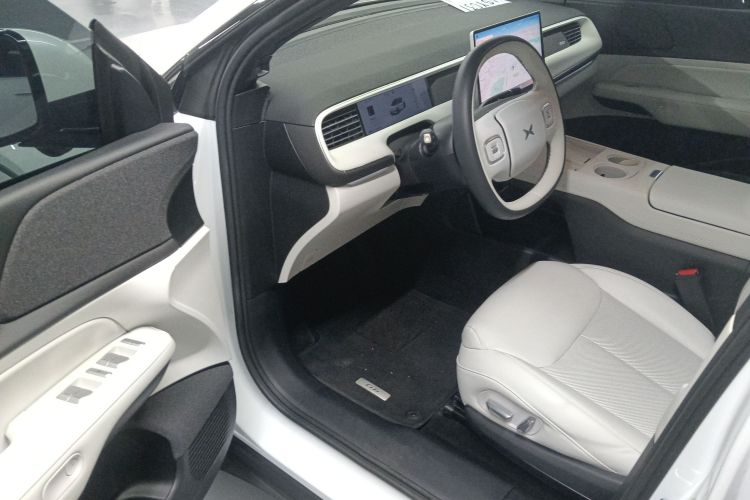 小鹏G6 2023款 580 长续航 Max中控内饰7003