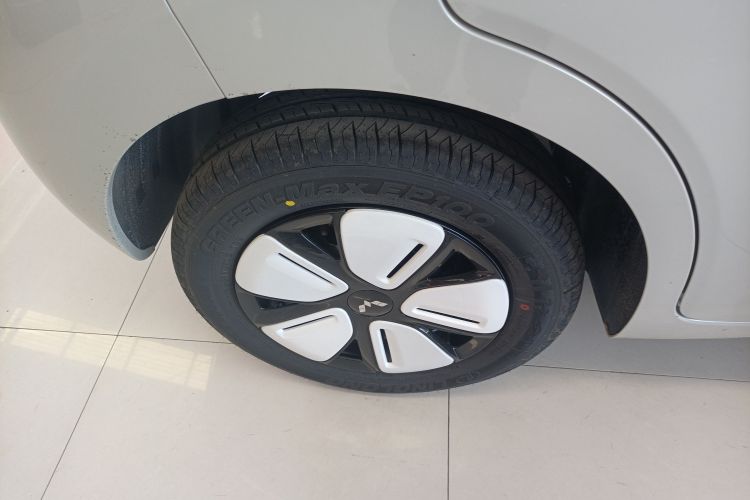 五菱汽车 宏光MINIEV 2025款 四门版 进阶款车身外观6008