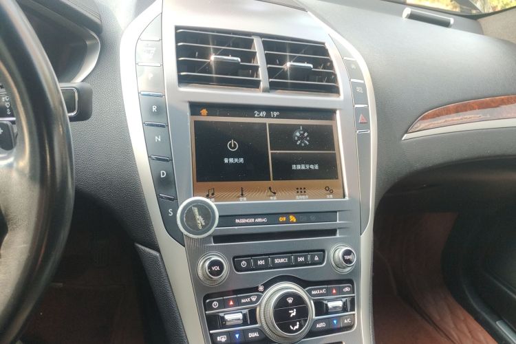 林肯MKZ 2018款 2.0T 尊享版中控内饰16