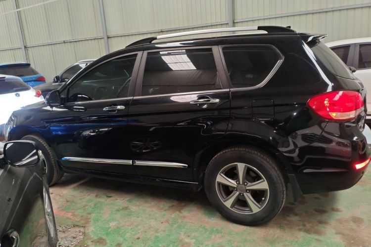 哈弗H6 2016款 升级版 1.5T 手动两驱精英型车身外观4